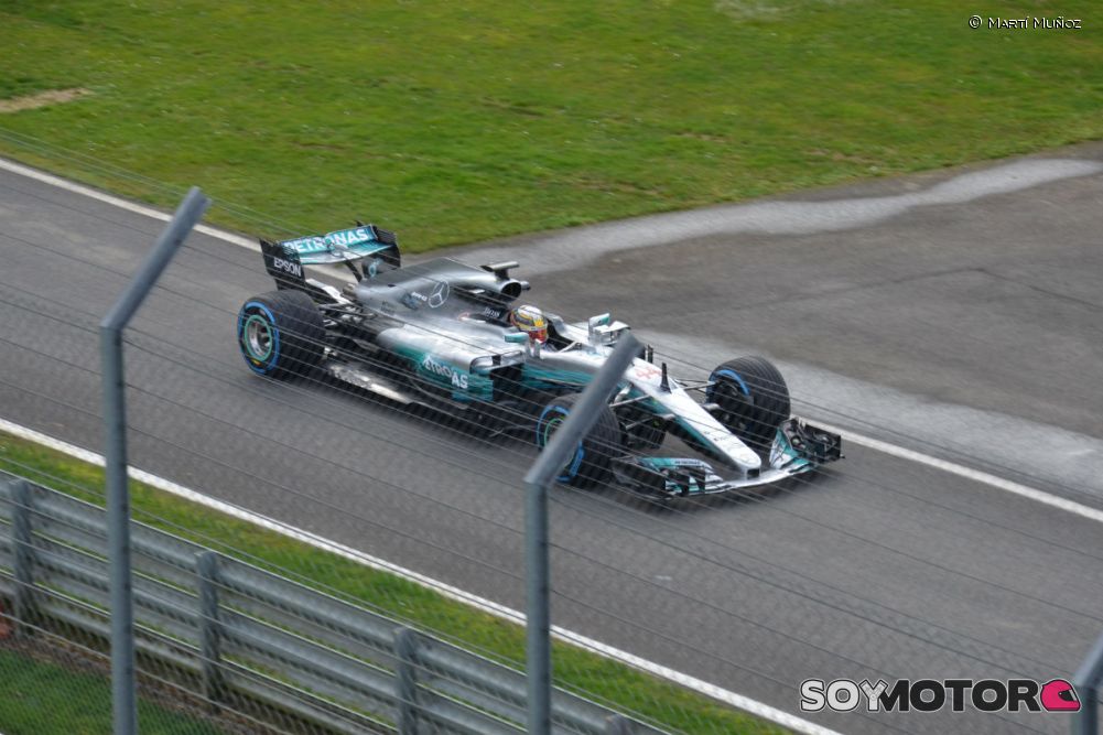 F1 hilo oficial - Página 5 Mercedes-w08-f1-2017-soymotor-01