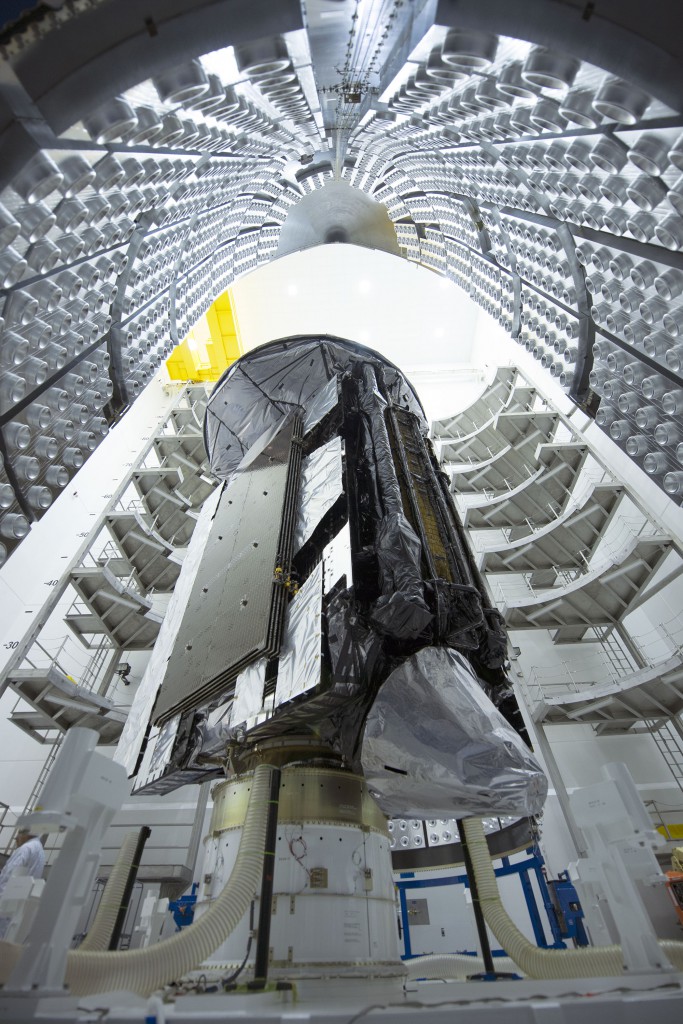 Atlas V 551 (MUOS-4) - 2.9.2015 2-683x1024