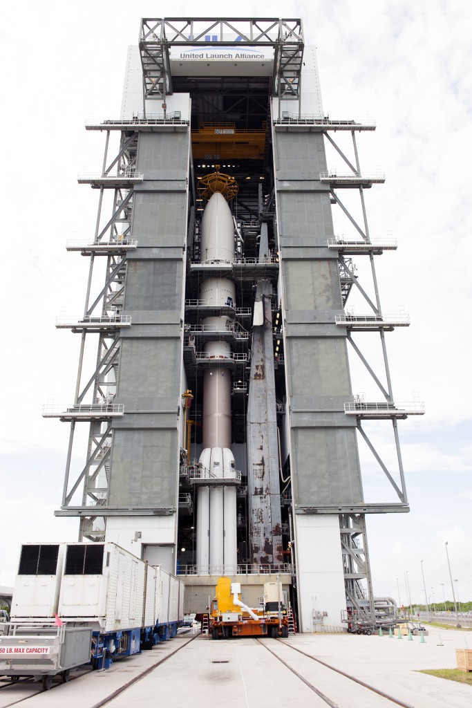Atlas V 551 (MUOS-4) - 2.9.2015 8-683x1024