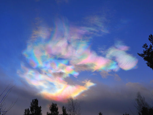 Seguimiento  de Nubes anómalas y fenómenos extraños en el cielo.  - Página 3 Dagmar_strip