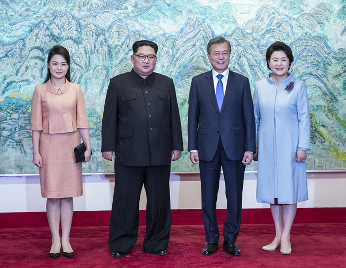 ¿Cuánto mide Kim Jong Un? - Real height 180427%20finale%20main