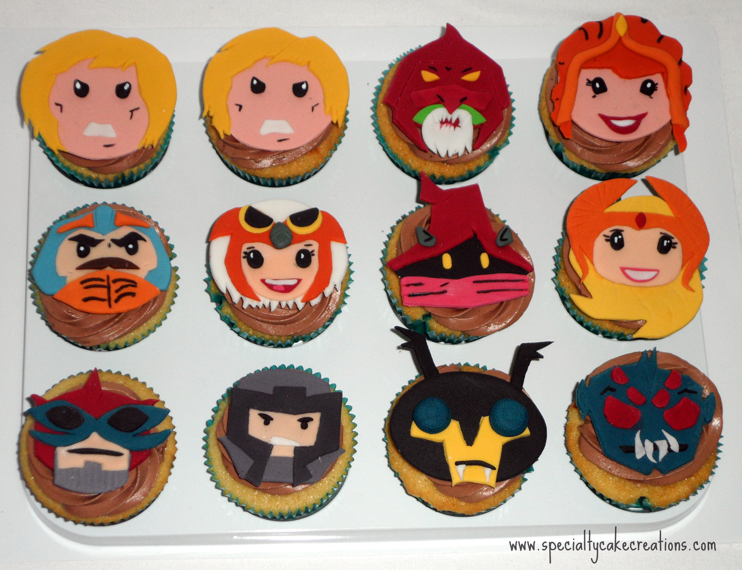 FELIZ CUMPLEEEEEEEEEEEEE ! MR BOCK !!! He-Man-Characters-Cupcakes