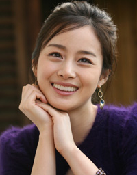 Kim Tae Hee - Page 3 2006121300695_2