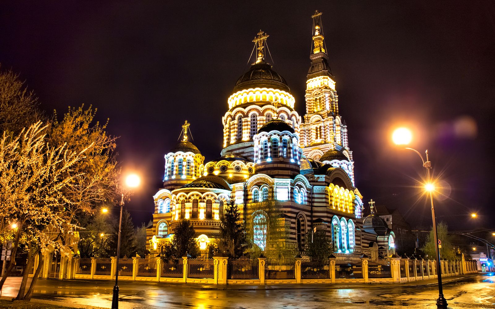Marjana Kosovchych Cathedral_of_the_Annunciation