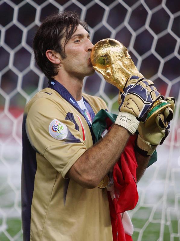      !!!!!!!    >>>> Gianluigi-Buffon-2006-World-Cup-Final