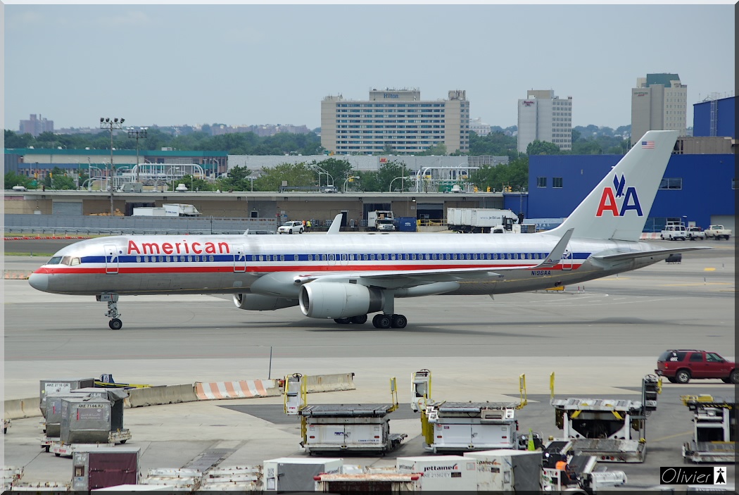 JFK - Terminal 8 le 24 juillet 2013 IMGP2690