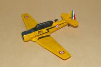 [Heller et Academy] 1/72 - North American T-6G Texan   IMGP1506_200