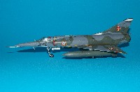 [Heller] 1/72 - Dassault Mirage 5F  (VINTAGE) (mi5f) - Page 2 IMGP2855_200