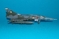 [Heller] 1/72 - Dassault Mirage 5F  (VINTAGE) (mi5f) - Page 2 IMGP2858_200