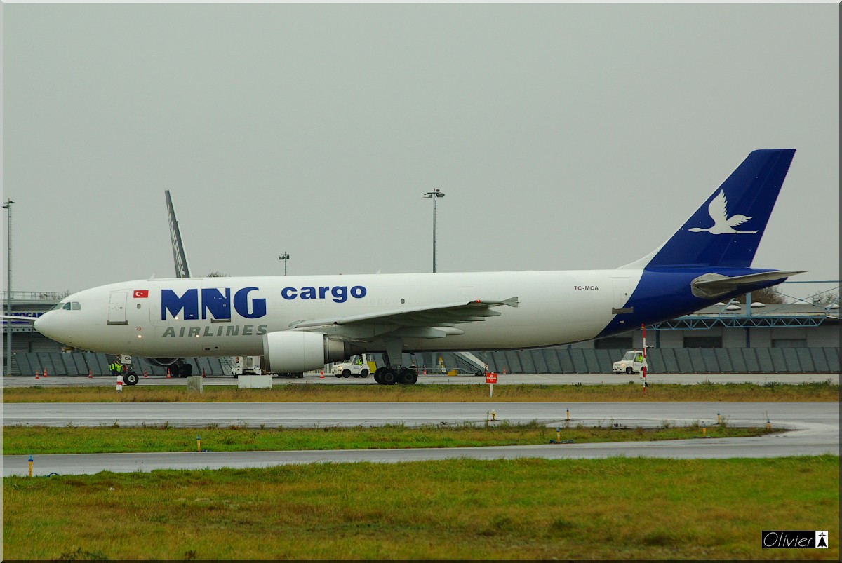 Airbus A300C-605R TC-MCA MNG Cargo Airlines le 30.12.11 - Page 2 IMGP9980