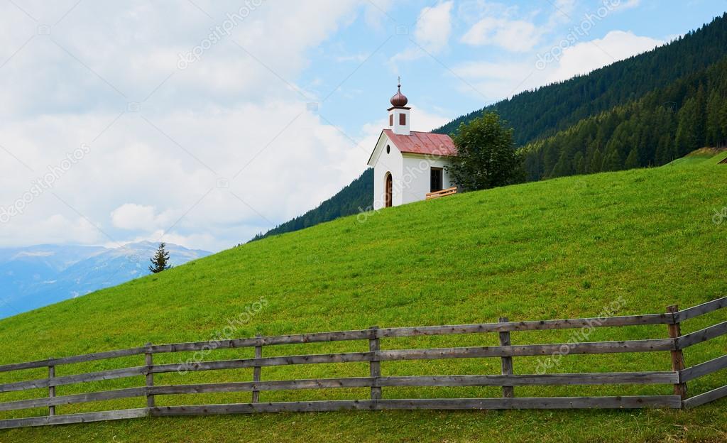 les éléments - Page 28 Depositphotos_105418986-Austrian-landscape-with-little-church