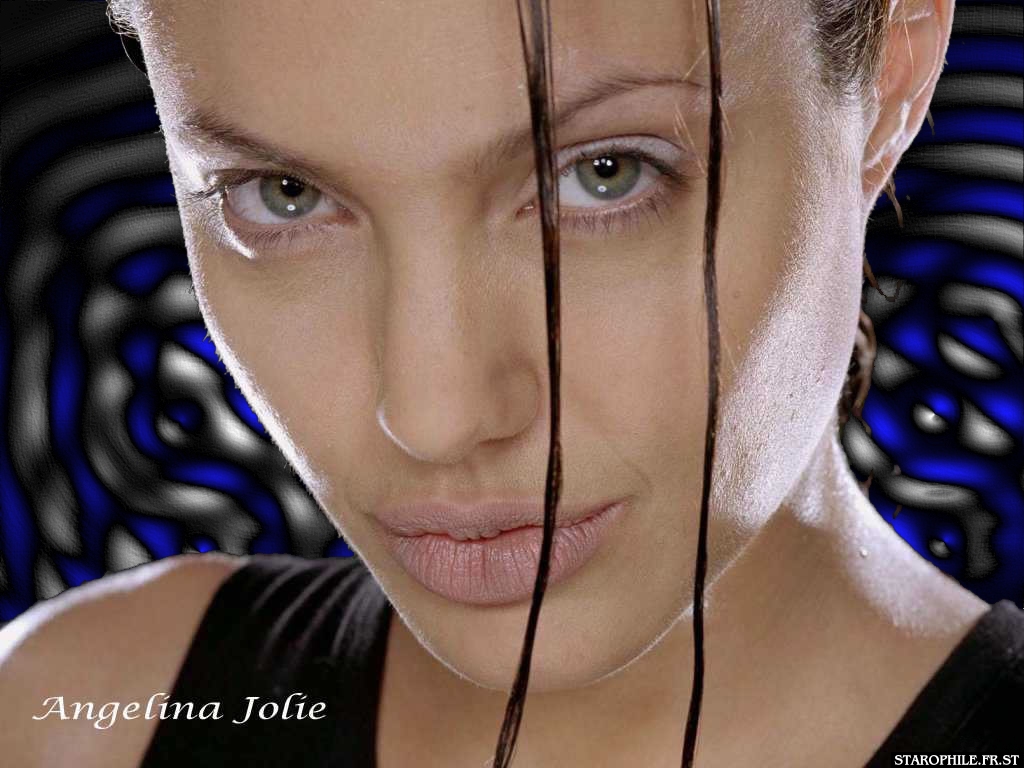 Angelina Jolie Angelina_jolie_002