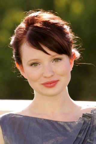 Fotosalat... Emily-browning-20100727110303728_640w