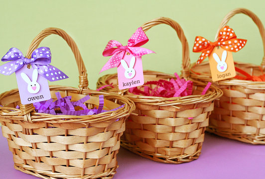 Des idées pour Pâques... euh, ben oui! Egghunt_baskets_product_main