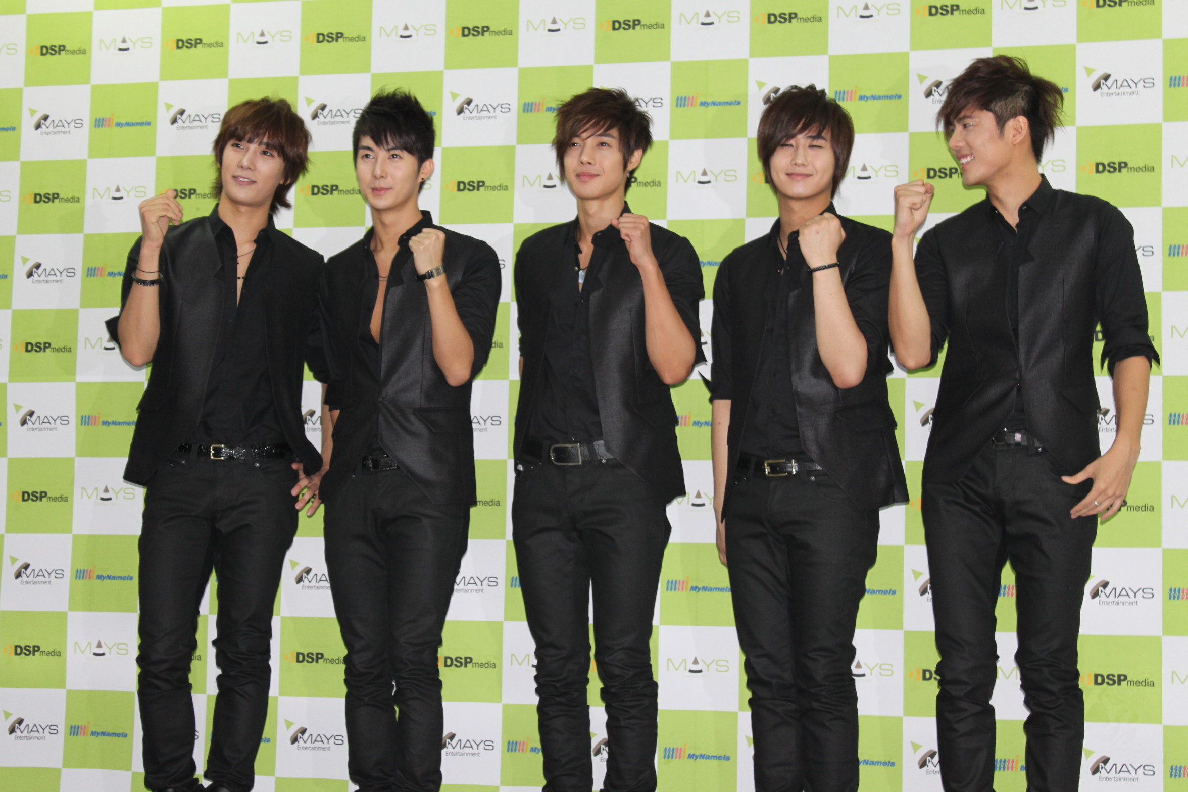 صور اعضاء ss501 الكورية SS501__89