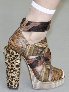   احذية  الكعب العالي Rodartespring2011rtw_thumb