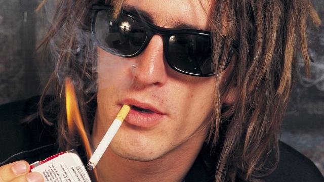 ¿Estará Izzy Stradlin en el tour de reunión de Guns N' Roses? Izzy-stradlin-podria-formar-parte-de-la-reunion_610725