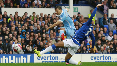 Đánh bại Everton 2-0, Man City xây chắc ngôi đầu Evertmc2