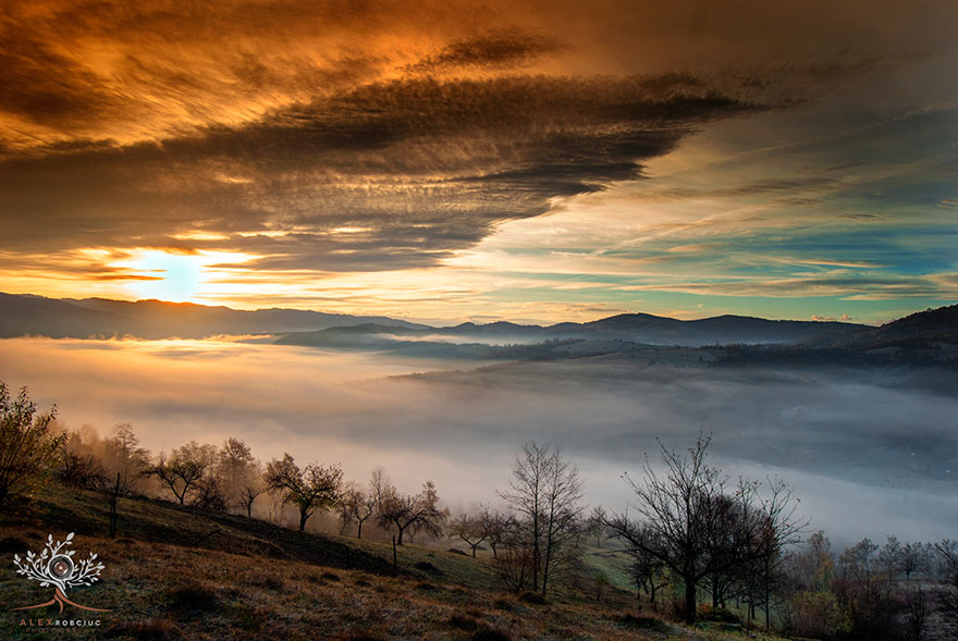 Thung lũng huyền ảo trong nắng sớm Nature-landscape-phortography-alex-robciuc-romania-10