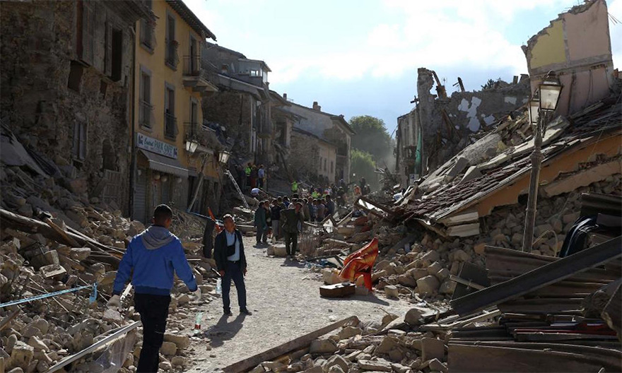 Italie, tremblement de terre de 6,2 Italy-earthquake-before-after-10