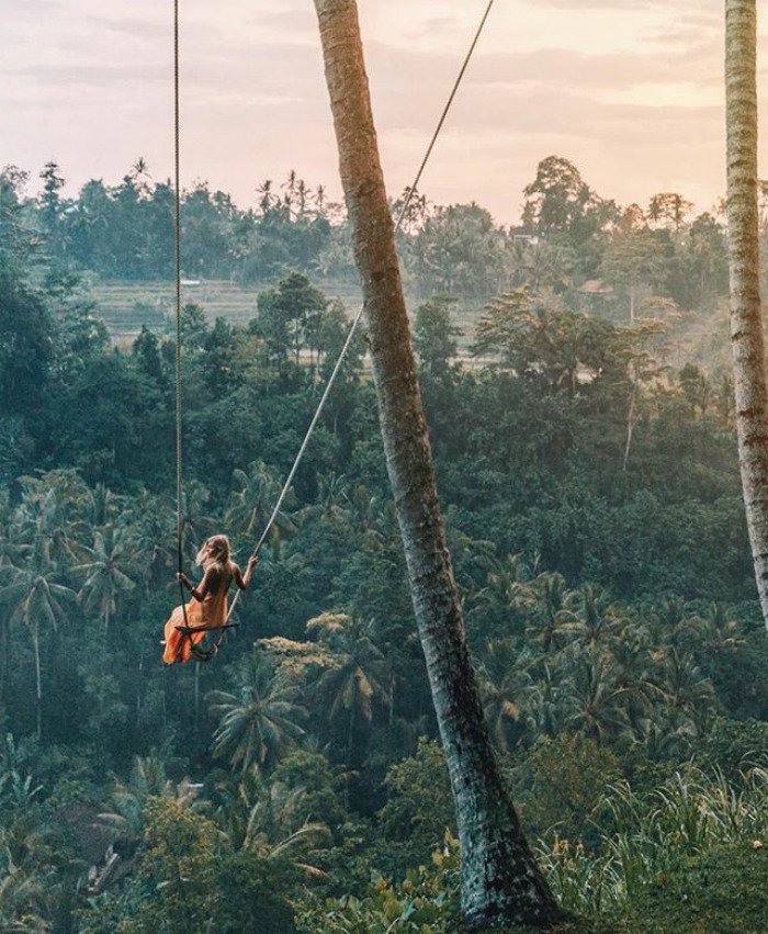 Ce couple de voyageurs gagne jusqu'à 9 000 € par photo postée sur Instagram. Par Clément P.                        Taken-bygypsea_lust-9-png__700