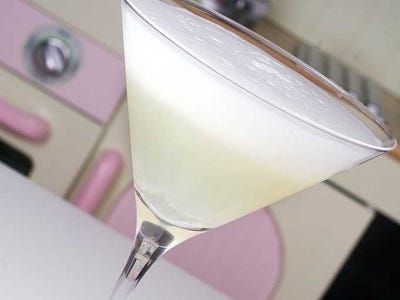 20 Cocktails që nuk i keni parë ndonjëherë Ramos-gin-fizz