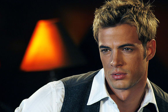 William Levy  William-levy-220501l-poza