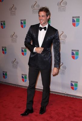 William Levy  William-levy-707520l-poza