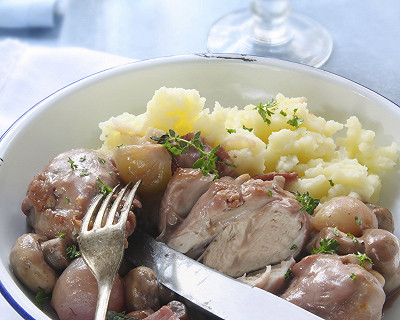 Coq au vin blanc d'Alsace I15473-coq-au-vin-blanc-d-alsace