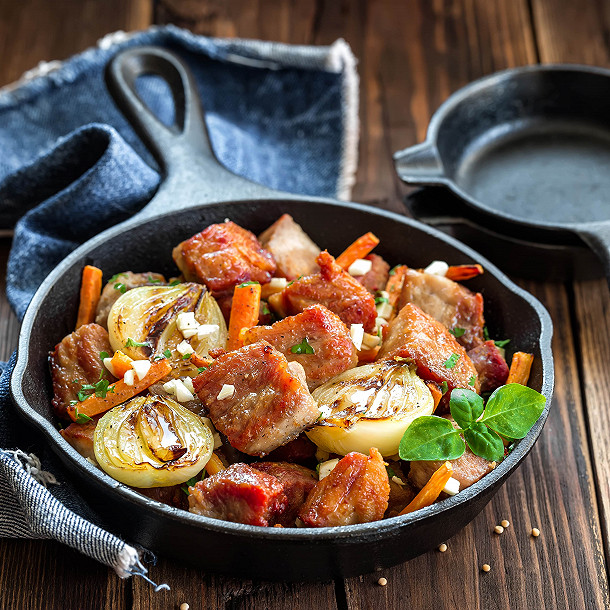 Poêlée de veau aux carottes et oignons I92700-poelee-de-veau-aux-carottes-et-oignons