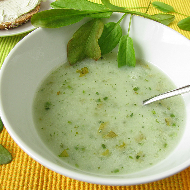 Velouté de pommes de terre, oseilles et fromage frais I93756-veloute-de-pommes-de-terre-oseilles-et-fromage-frais