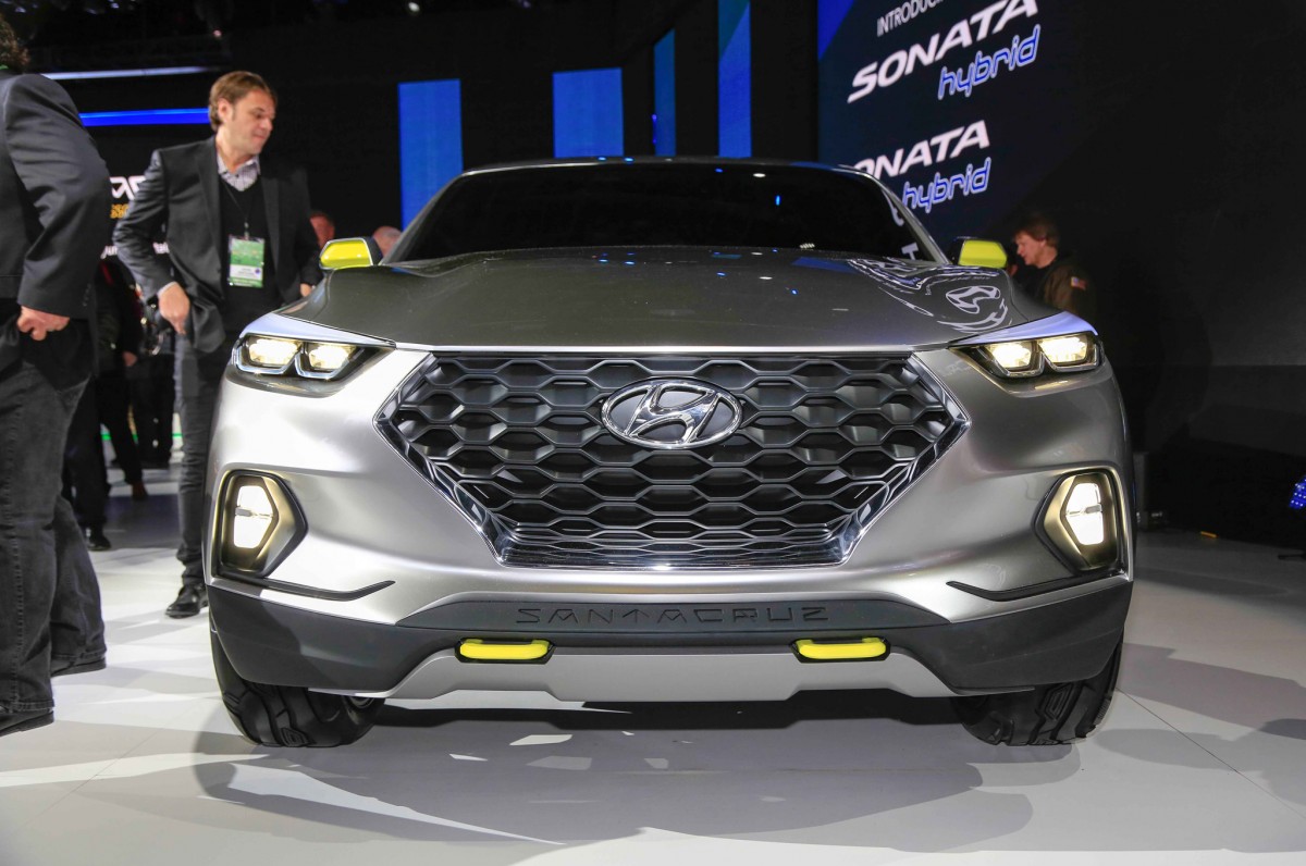 Chợ ôtô: Hyundai Santa Cruz Concept - định hình xu hướng xe bán tải kiểu mới Hyundai-santa-cruz-crossover-truck-concept-front-end_5449