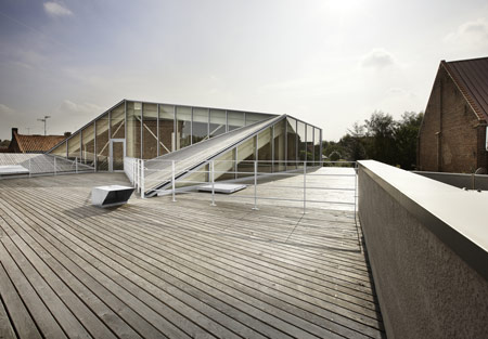 La Médiateque de Proville by TANK Architectes Dzn_La-M%C3%A9diateque-de-Proville-by-TANK-architects-022