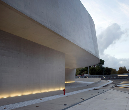 MAXXI_National Museum of the XXI Century Arts by Zaha Hadid Dzn_MAXXI-35