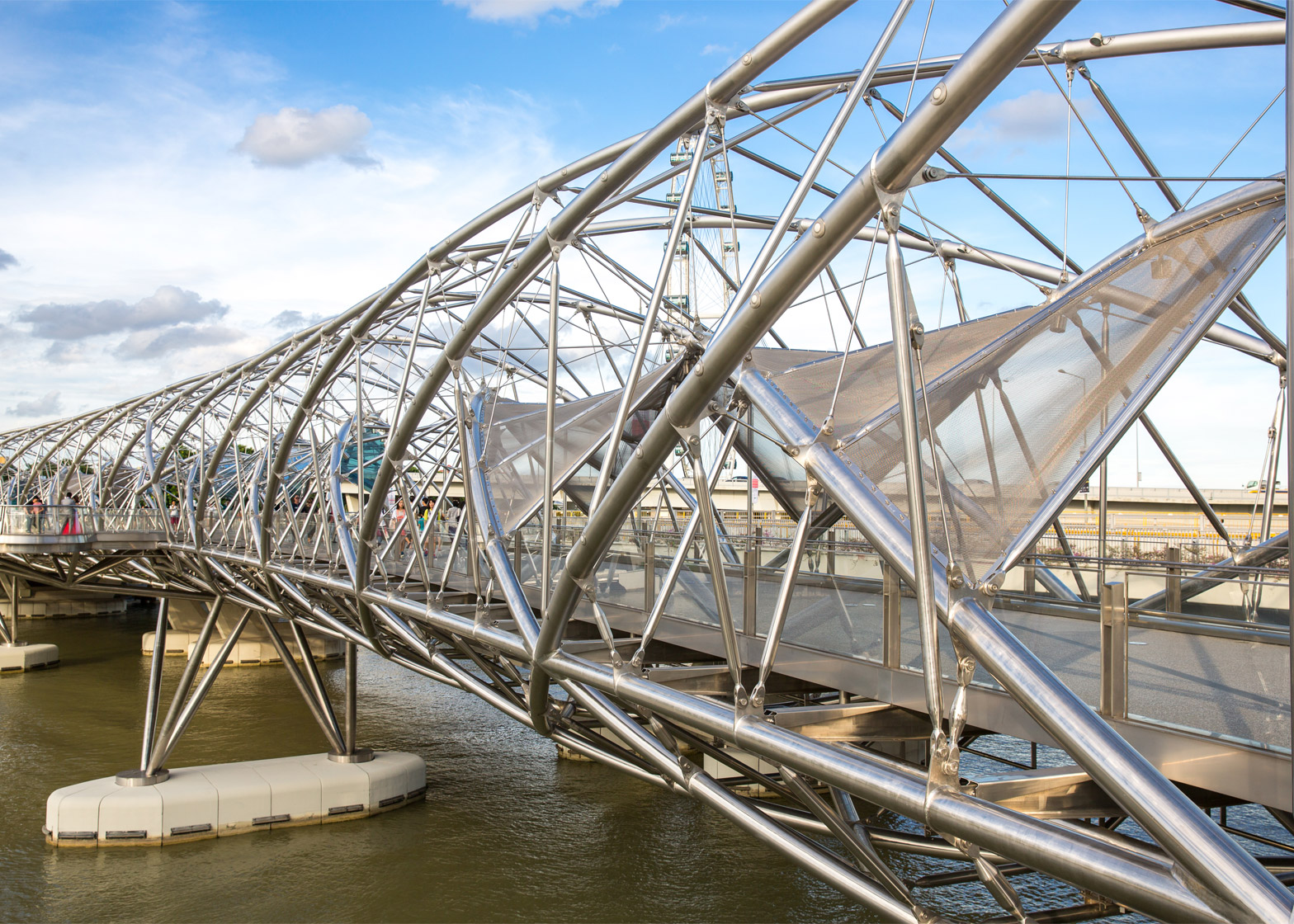 SCULPTURES SUR GLACE  + autres à venir??? Helix-Bridge_Singapore_COX-Group_b_dezeen_1568_0