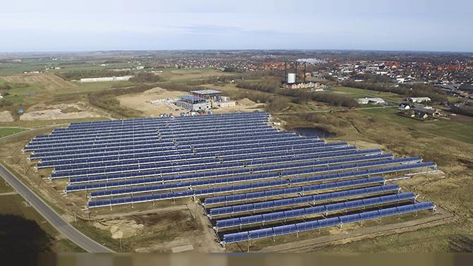 Energía. Las fuentes renovables. Ya superan al carbón. 670x377_bonus-670-2017-04-20BronderslevCSP-plant-overview