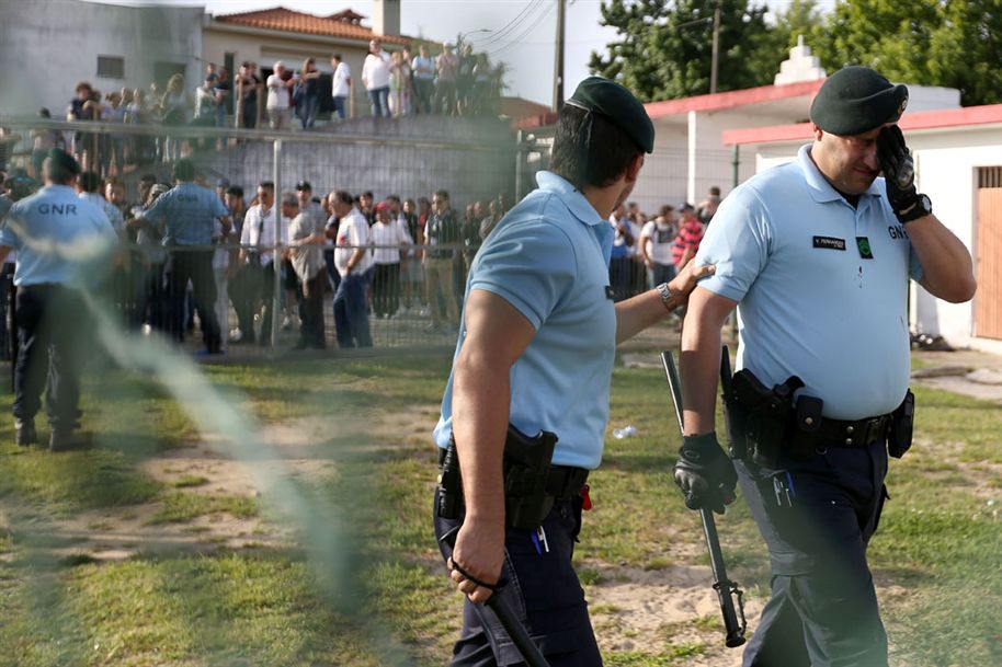 Braga: Guardas da GNR feridos em incidentes com adeptos após jogo de futebol Ng8571047