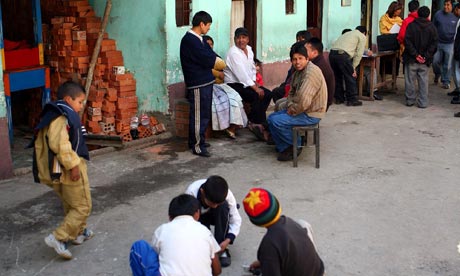 سجن سان بيدرو .. أغرب مركز سياحي في بوليفيا  Prison-Life-in-Bolivia-001