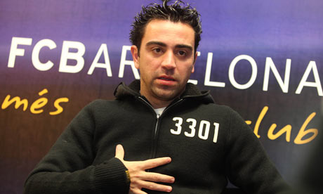 تشافي : الحكم ظلم الفريقين و فوزنا جاء بعد معاناة  Barcelonas-Xavi-interview-002