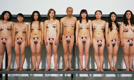 Ai Weiwei Ai-Weiwei-supporters-get--007