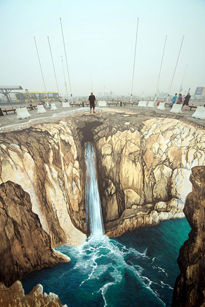 3D street art 8-August-2010-A-passerby--005