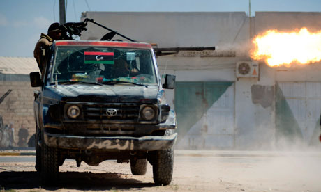 ce que j'ai commis  - Page 2 Libyan-rebels-fire-a-heav-007