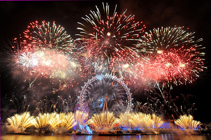 Picture Association Fireworks-over-the-London-002