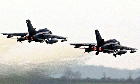 Conflicto en Irak - Página 4 RAF-Tornado-fighter-jets-009