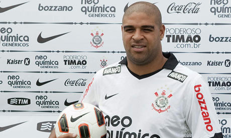 Corinthians put Adriano under 'house arrest' to make him lose weight Adriano-007