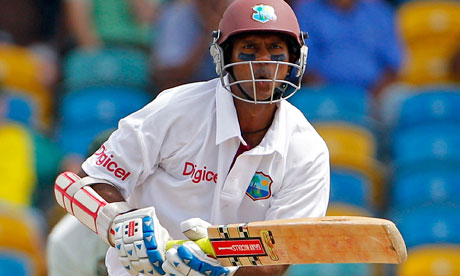 Chanderpaul and SHoaib Malik Switch Shivnarine-Chanderpaul-008