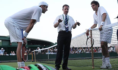 Wimbledon 2010 - Tenis Mahut-Isner-006