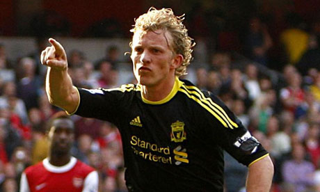 Kuyt raping Turkish defenders. Dirk-Kuyt--007