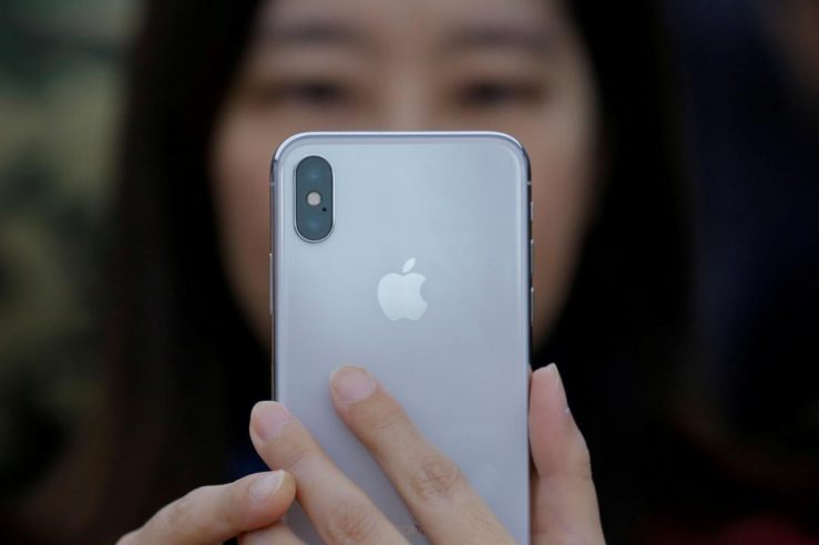 iPhone : Apple annonce une mise à jour d’iOS pour régler son conflit avec Qualcomm en Chine  IPhone-X-Chine-739x492