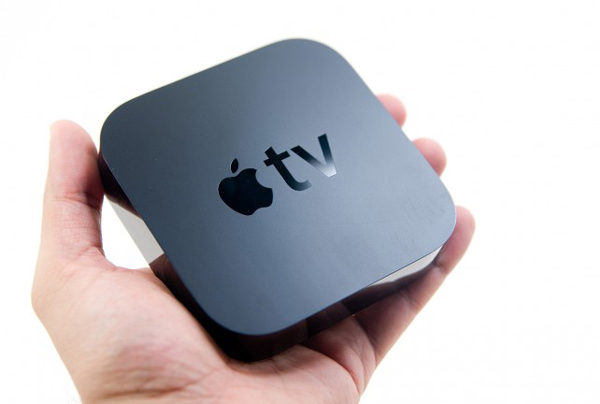 Apple brevetta un nuovo telecomando intelligente per Apple TV Appletv1